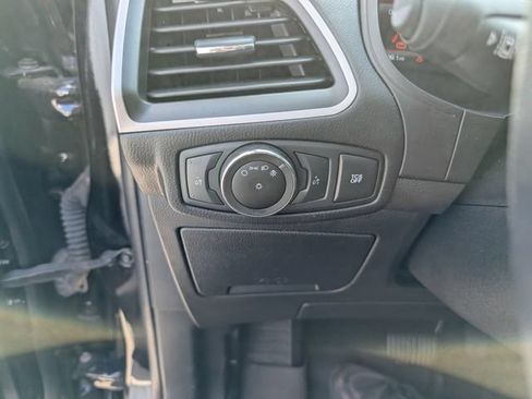 Used 2023 Ford Edge SE AWD/4WD image 8