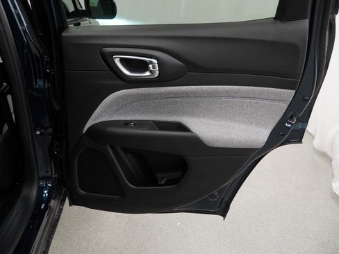 New 2026 Jeep Compass Latitude image 31