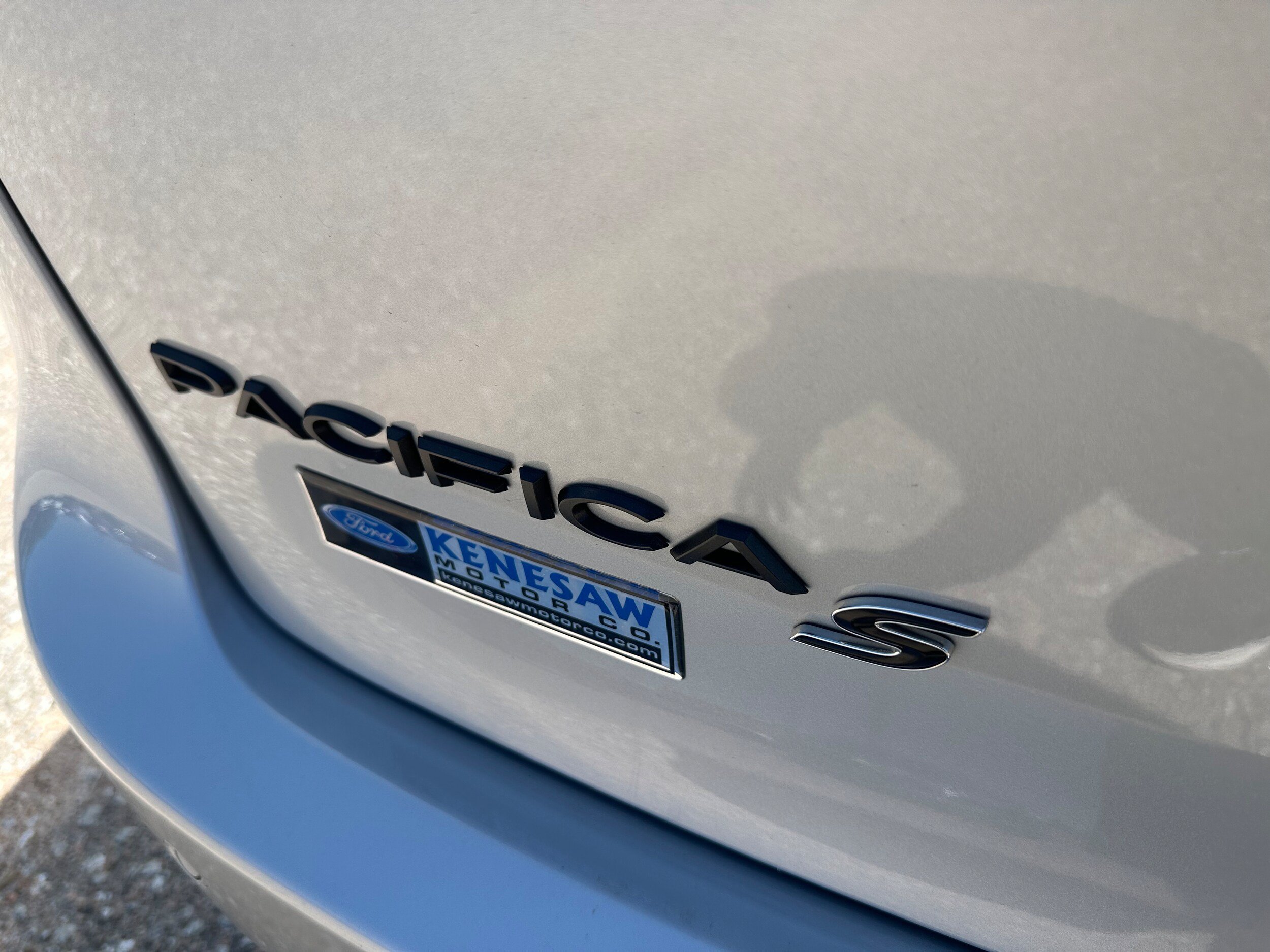 Used 2024 Chrysler Pacifica Limited w/ S Appearance Package FWD image 38