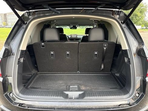 Used 2024 Honda Pilot EX-L image 11