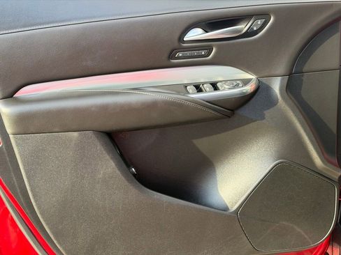 Used 2022 Cadillac XT4 Premium Luxury w/ Safety Alert Package image 24