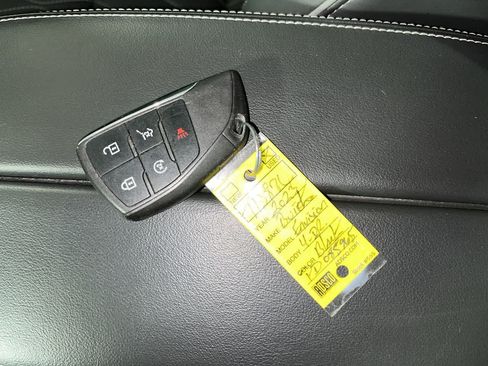 Used 2023 Buick Envision Avenir FWD image 23