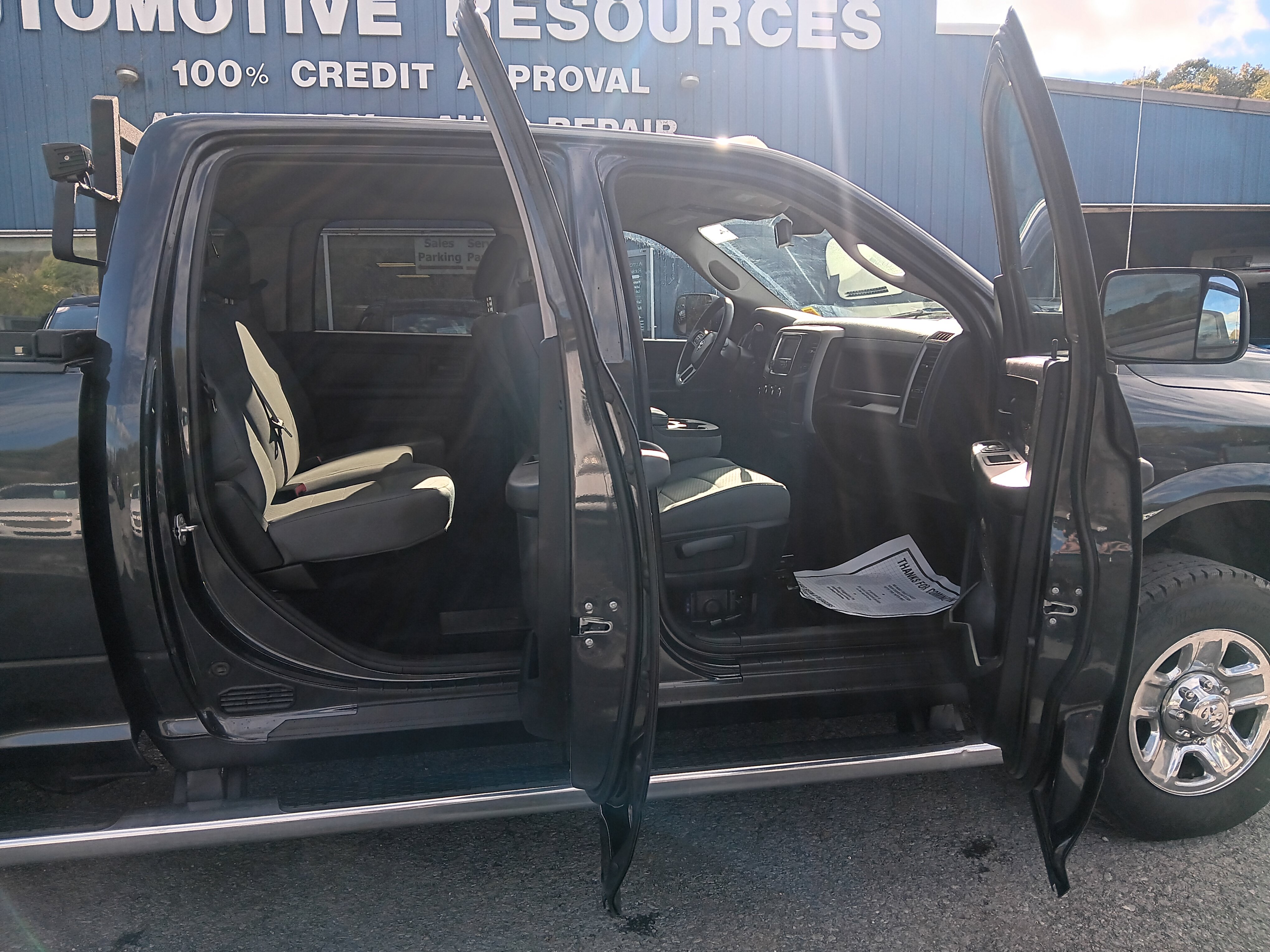 Used 2016 RAM 2500 Tradesman w/ Chrome Appearance Group AWD/4WD image 11