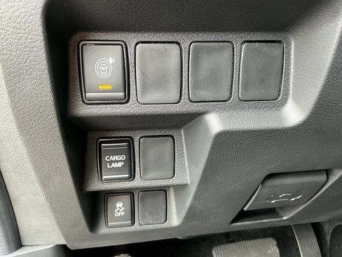 New 2026 Nissan Frontier SV image 14