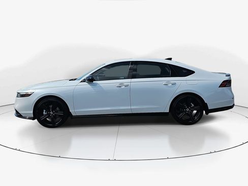 Used 2023 Honda Accord Sport image 9