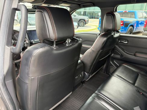 Used 2023 Nissan Frontier Pro-X w/ Pro-X Premium Package RWD image 16