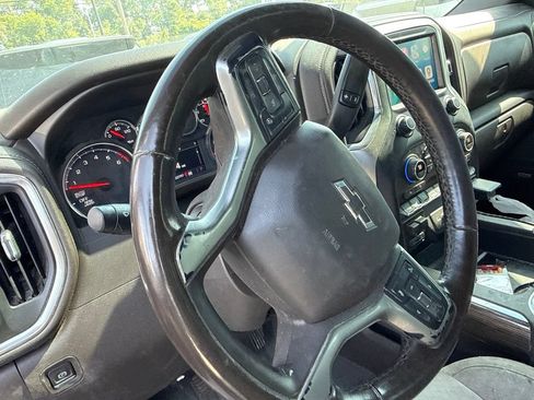 Used 2021 Chevrolet Silverado 1500 LT Trail Boss w/ Convenience Package II AWD/4WD image 18