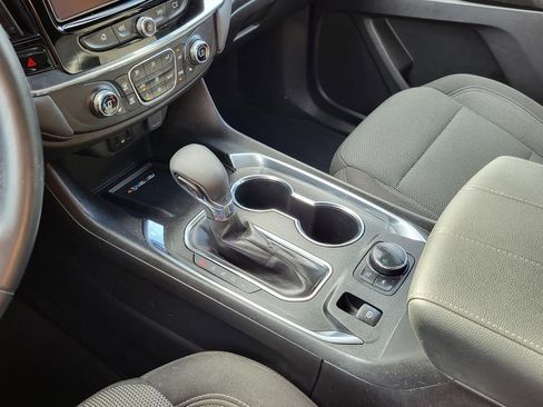 Used 2023 Chevrolet Traverse LT image 29