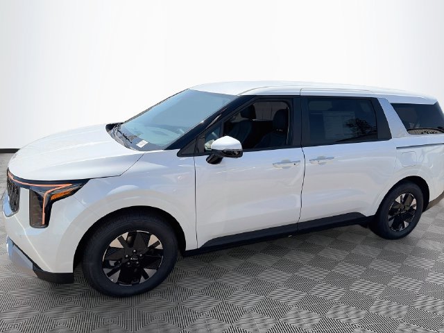 New 2026 Kia Carnival LXS FWD image 3