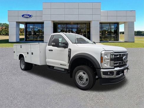 New 2025 Ford F550 4x4 Regular Cab Super Duty image 1
