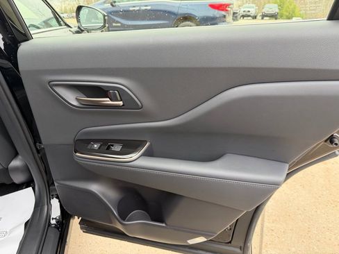 Certified 2025 Toyota Crown Signia image 39