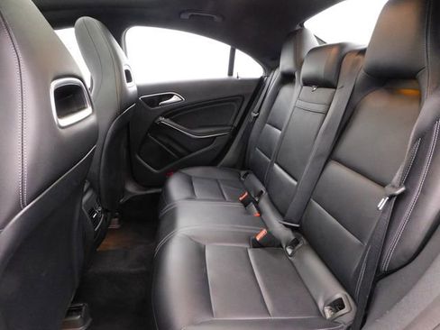 Used 2019 Mercedes-Benz CLA 250 4MATIC w/ Premium Package image 16
