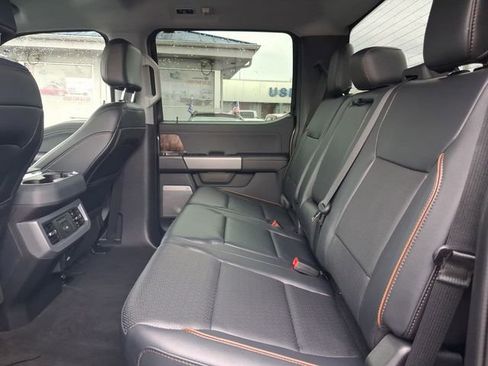 Used 2025 Ford F250 Lariat w/ Black Appearance Package AWD/4WD image 7