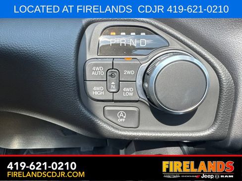 New 2026 RAM 1500 4x4 Crew Cab image 21