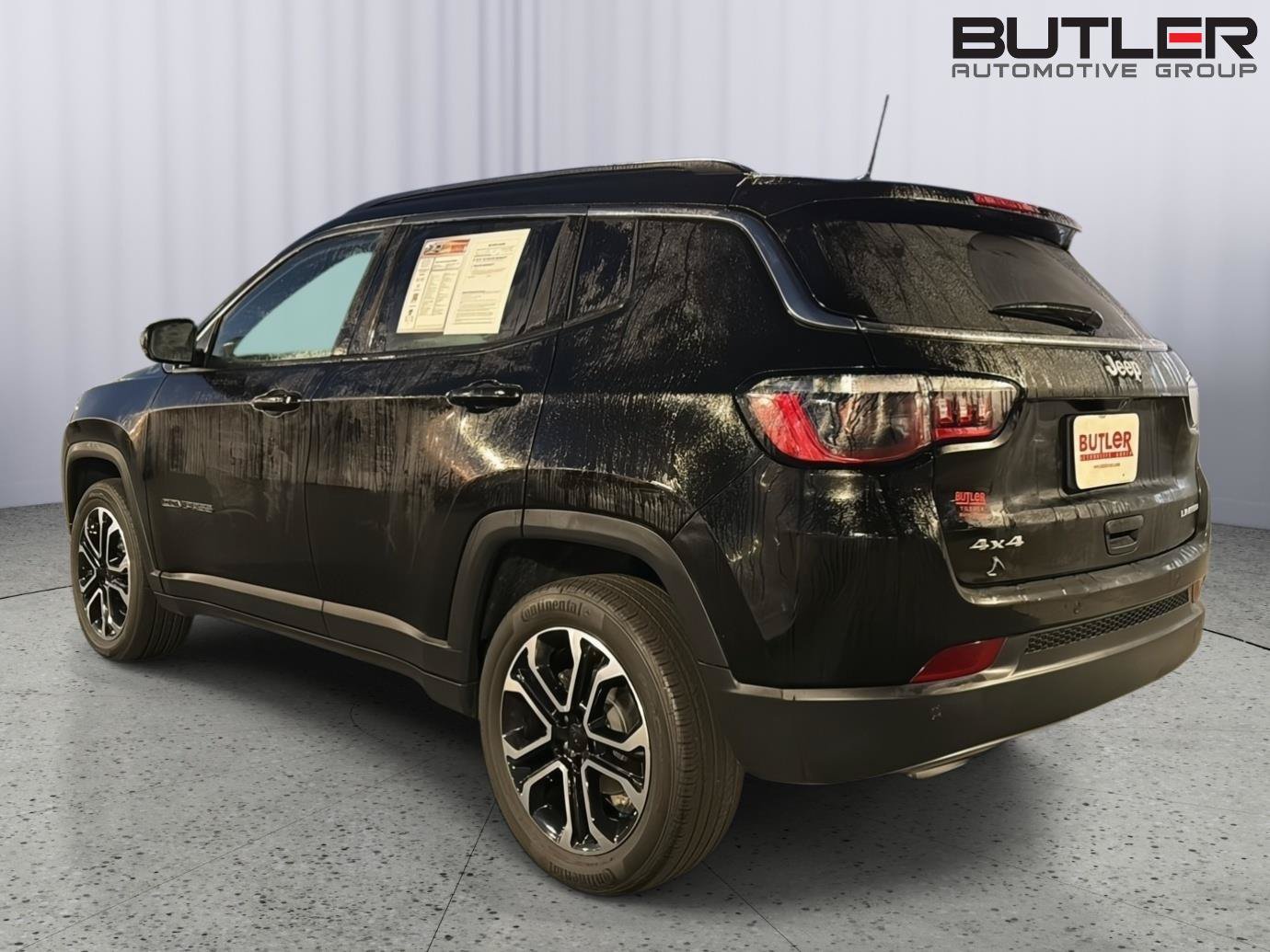 Used 2023 Jeep Compass Limited AWD/4WD image 4