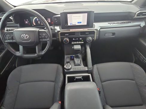 Used 2025 Toyota Tacoma SR5 image 9