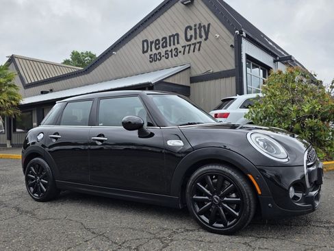 Used 2018 MINI Cooper S FWD image 4