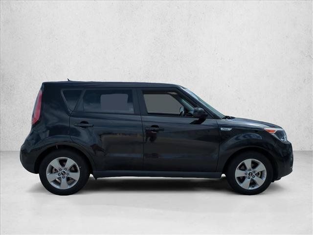 Used 2017 Kia Soul FWD image 4