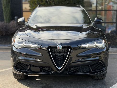 Used 2024 Alfa Romeo Stelvio Ti w/ Active Assist Plus Package image 3