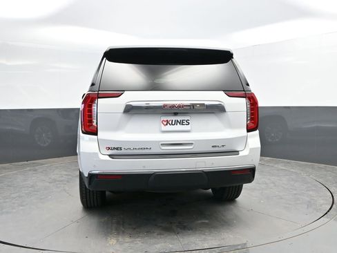 Used 2022 GMC Yukon SLT w/ SLT Luxury Package image 8