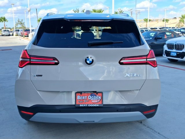 New 2026 BMW X3 xDrive30i w/ Premium Package AWD/4WD image 7