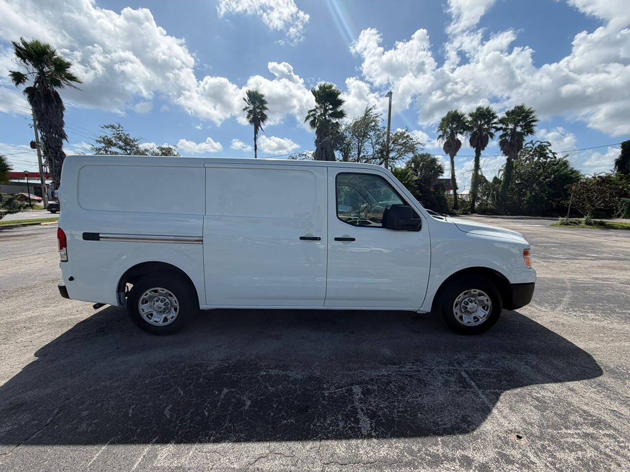 Used 2021 Nissan NV 2500 SV RWD image 4