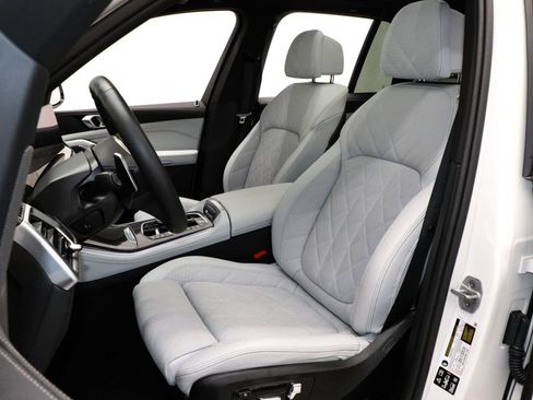 Used 2026 BMW X5 M60i image 20