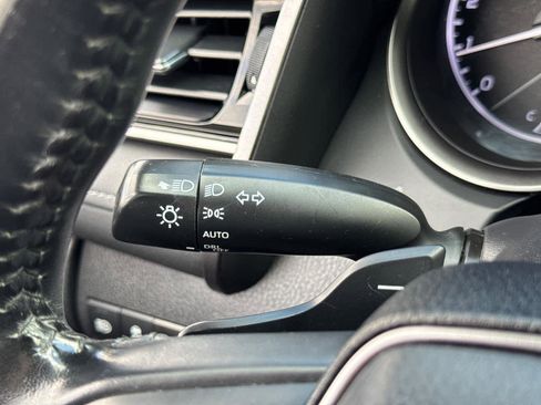 Used 2021 Toyota Camry SE image 20