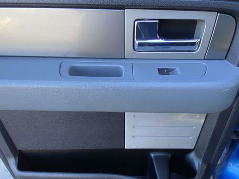 Used 2011 Ford F150 XLT w/ XLT Convenience Pkg image 11