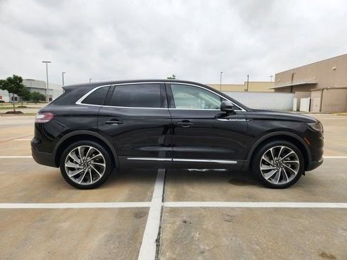 Used 2022 Lincoln Nautilus Reserve w/ Equipment Group 202A AWD/4WD image 4