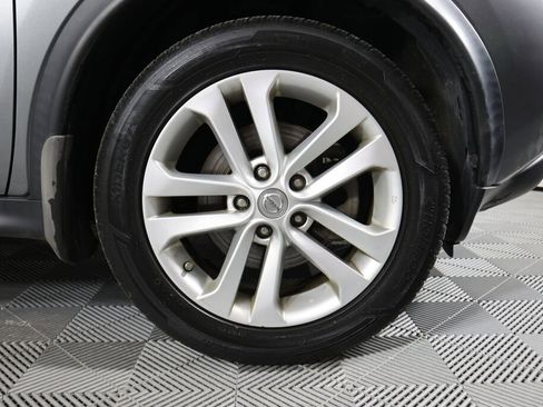 Used 2011 Nissan Juke SV image 6