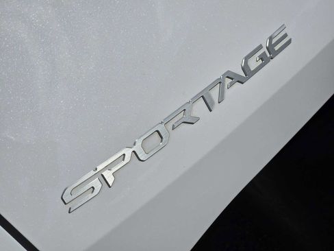 Used 2023 Kia Sportage SX FWD image 10