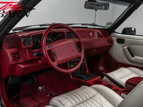 Used 1992 Ford Mustang GT RWD image 47
