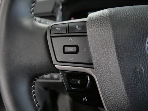 Certified 2025 Toyota Camry SE image 28