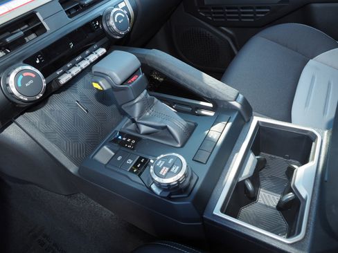 New 2025 Toyota Tacoma TRD Off-Road image 18