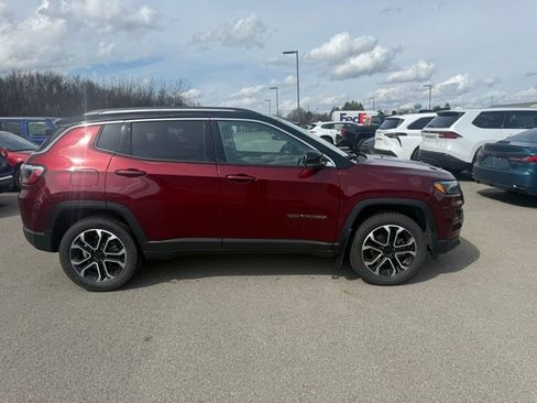 Used 2022 Jeep Compass Limited image 5