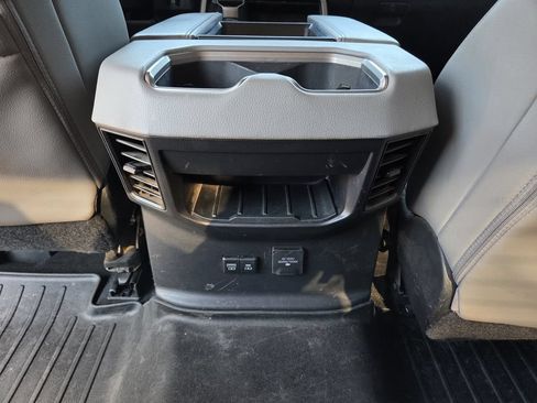 Used 2023 Toyota Tundra Limited AWD/4WD image 20