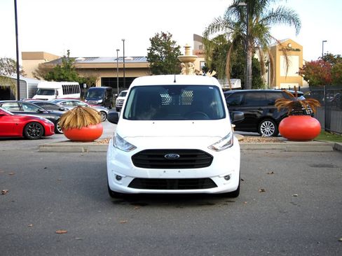 Used 2019 Ford Transit Connect XLT image 2