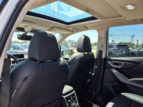 Used 2023 Subaru Forester Limited AWD/4WD image 10