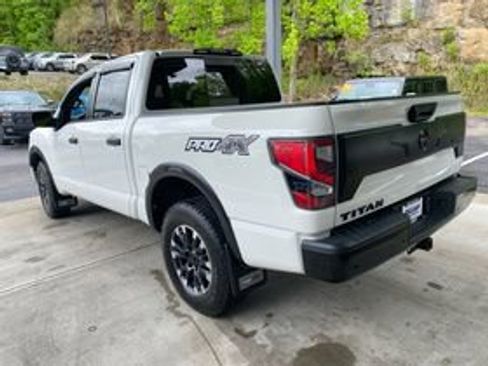 Used 2021 Nissan Titan PRO-4X AWD/4WD image 7