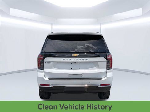 Used 2026 Chevrolet Suburban LS RWD image 6