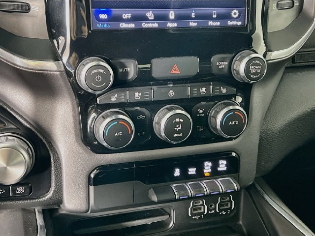 Used 2021 RAM 1500 Laramie AWD/4WD image 17