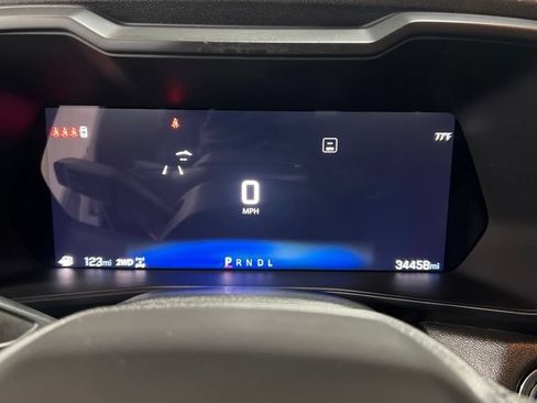 Used 2024 Chevrolet Colorado Trail Boss w/ Technology Package AWD/4WD image 19