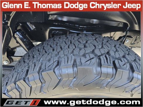 Certified 2023 Jeep Gladiator Sport AWD/4WD image 36