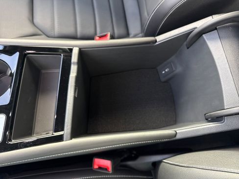 New 2026 Volkswagen Atlas Cross Sport SEL R-Line image 30