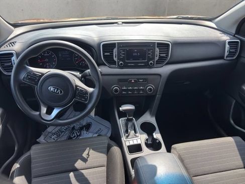 Used 2018 Kia Sportage LX AWD/4WD image 2