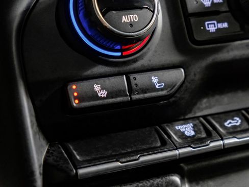 Used 2023 Chevrolet Silverado 3500 LT w/ Convenience Package image 26