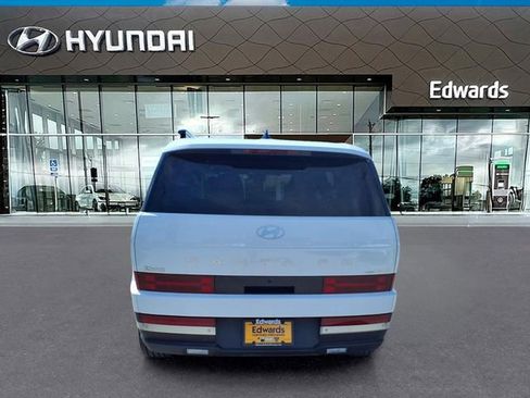 Used 2025 Hyundai Santa Fe Limited AWD/4WD image 6