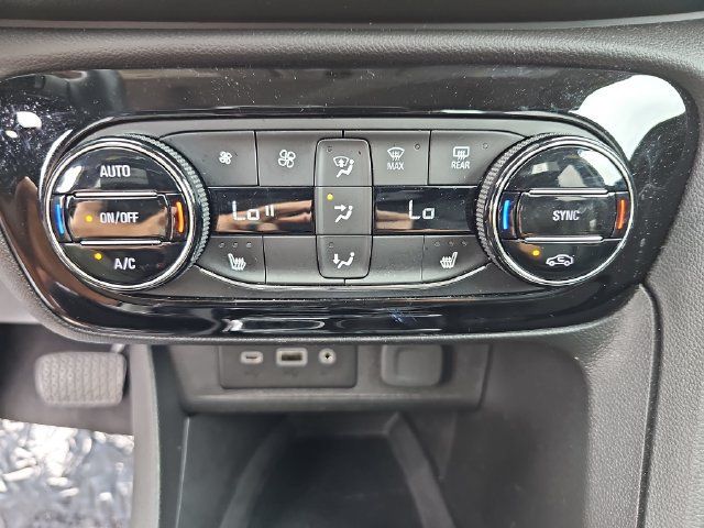 Used 2023 Buick Encore GX Essence w/ Experience Buick Package FWD image 27