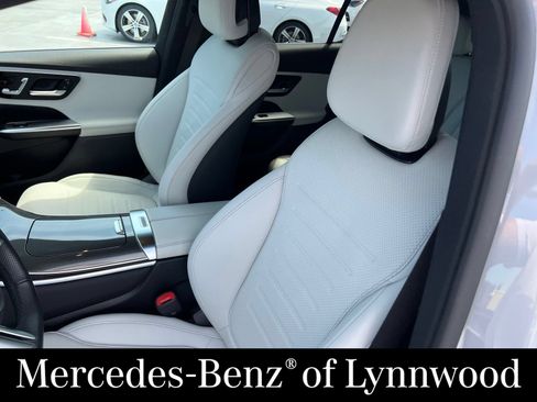 Used 2025 Mercedes-Benz GLC 350e 4MATIC w/ AMG Line image 14